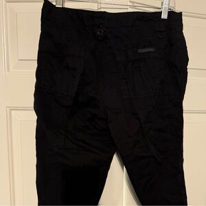 Calvin Klein Capri Pants